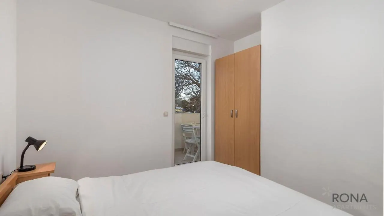 Rona Apartments Volta Pula 0*,