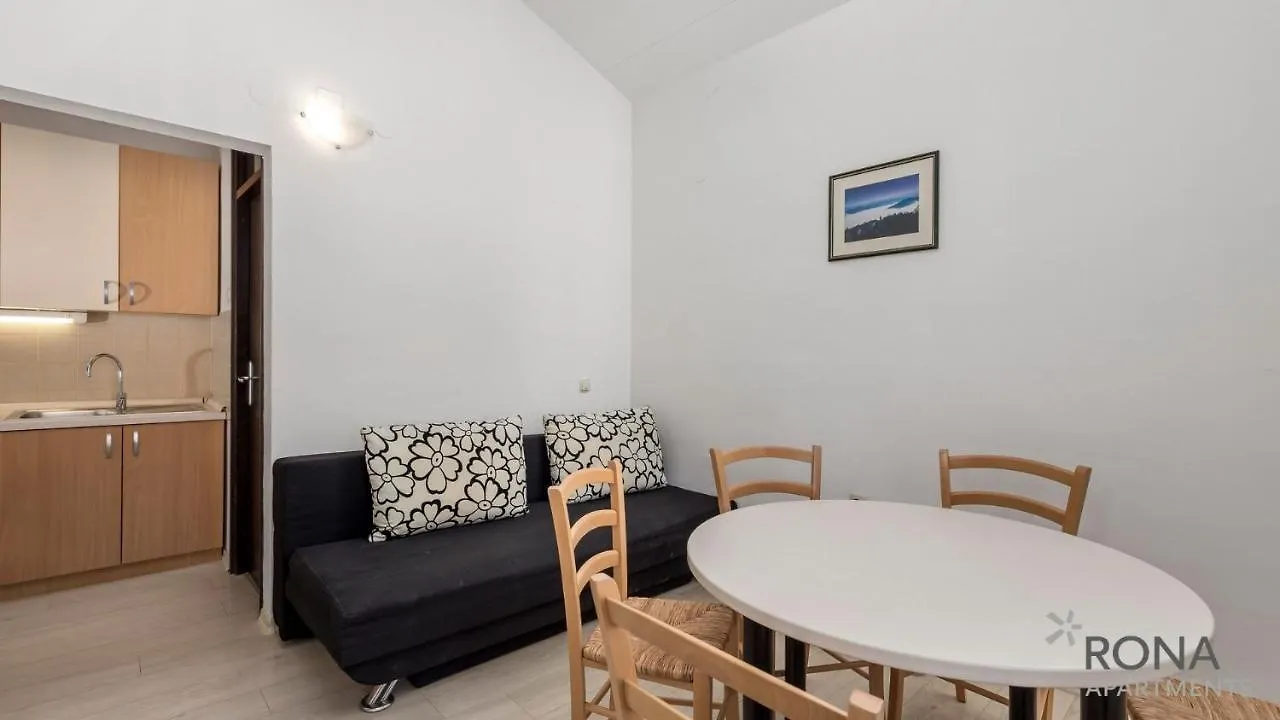 Rona Apartments Volta Pula